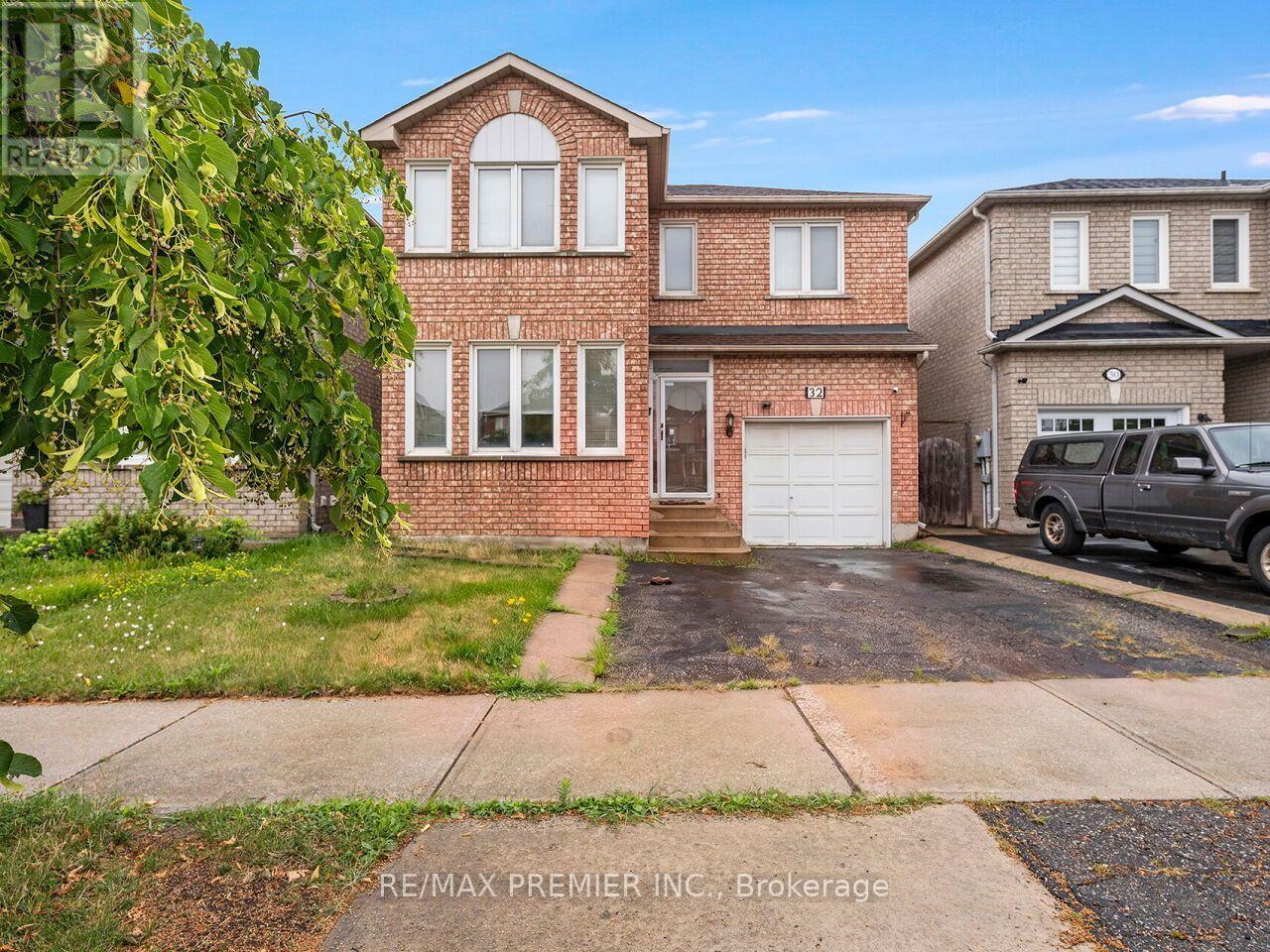 32 STONEBRIAR DRIVE - 2