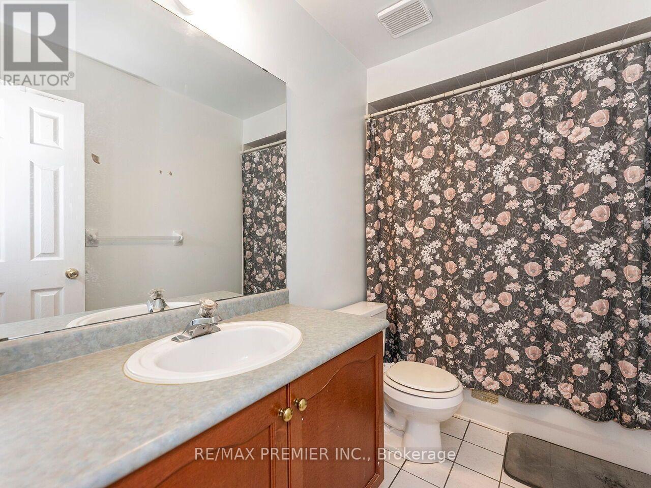32 STONEBRIAR DRIVE - 27