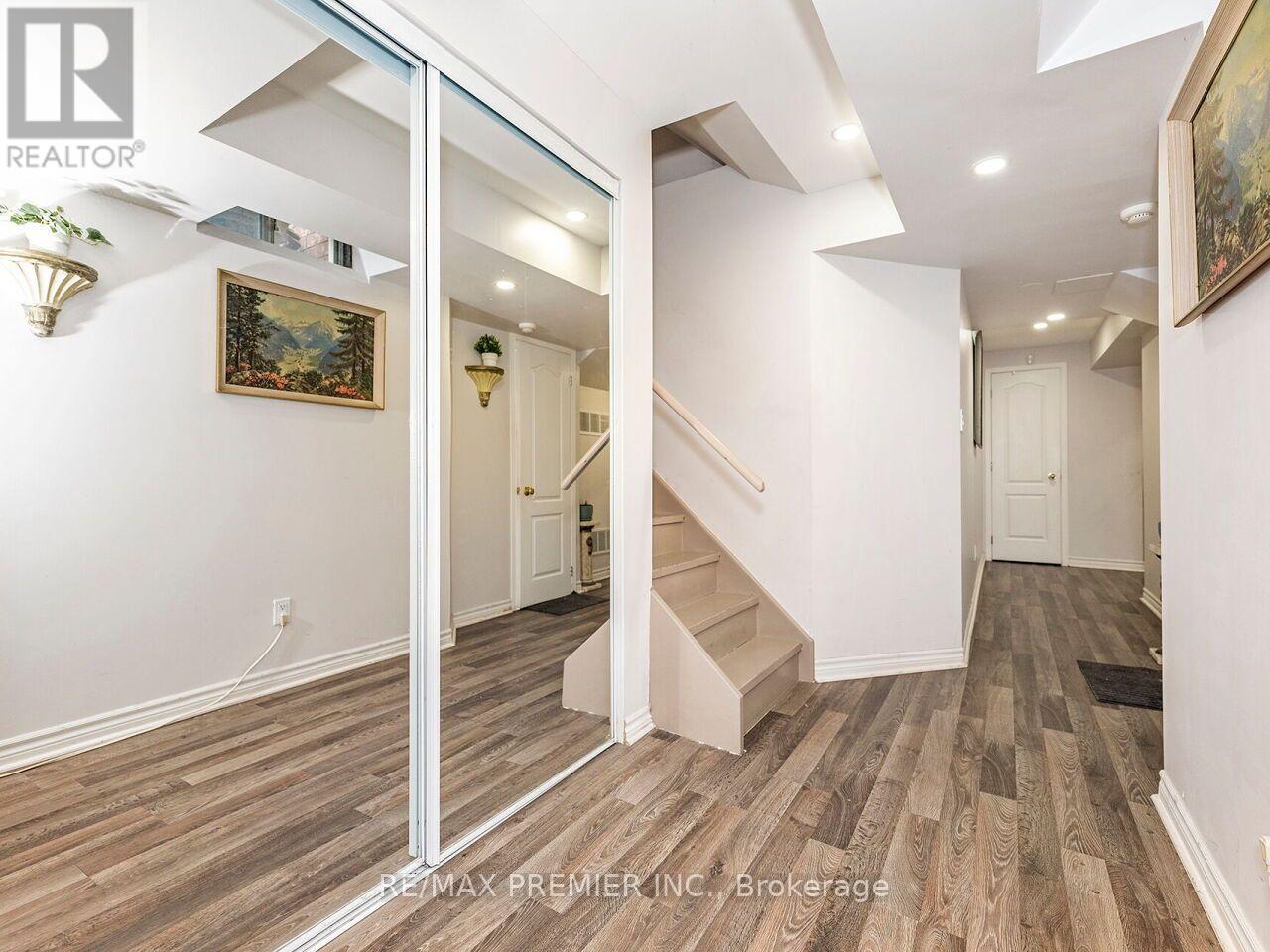 32 STONEBRIAR DRIVE - 30