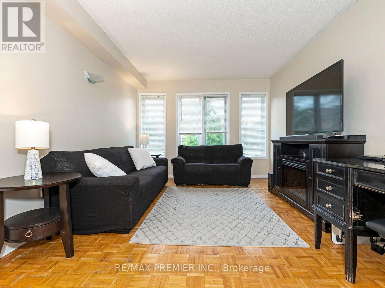 32 STONEBRIAR DRIVE - 6