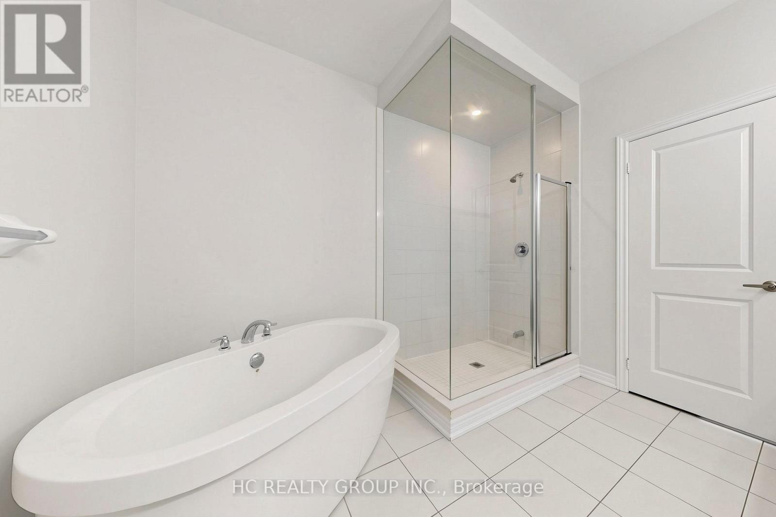 8 HEWISON AVENUE - 13