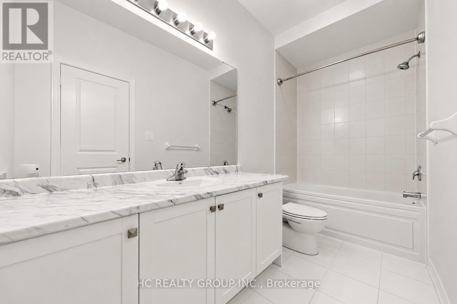 8 HEWISON AVENUE - 23