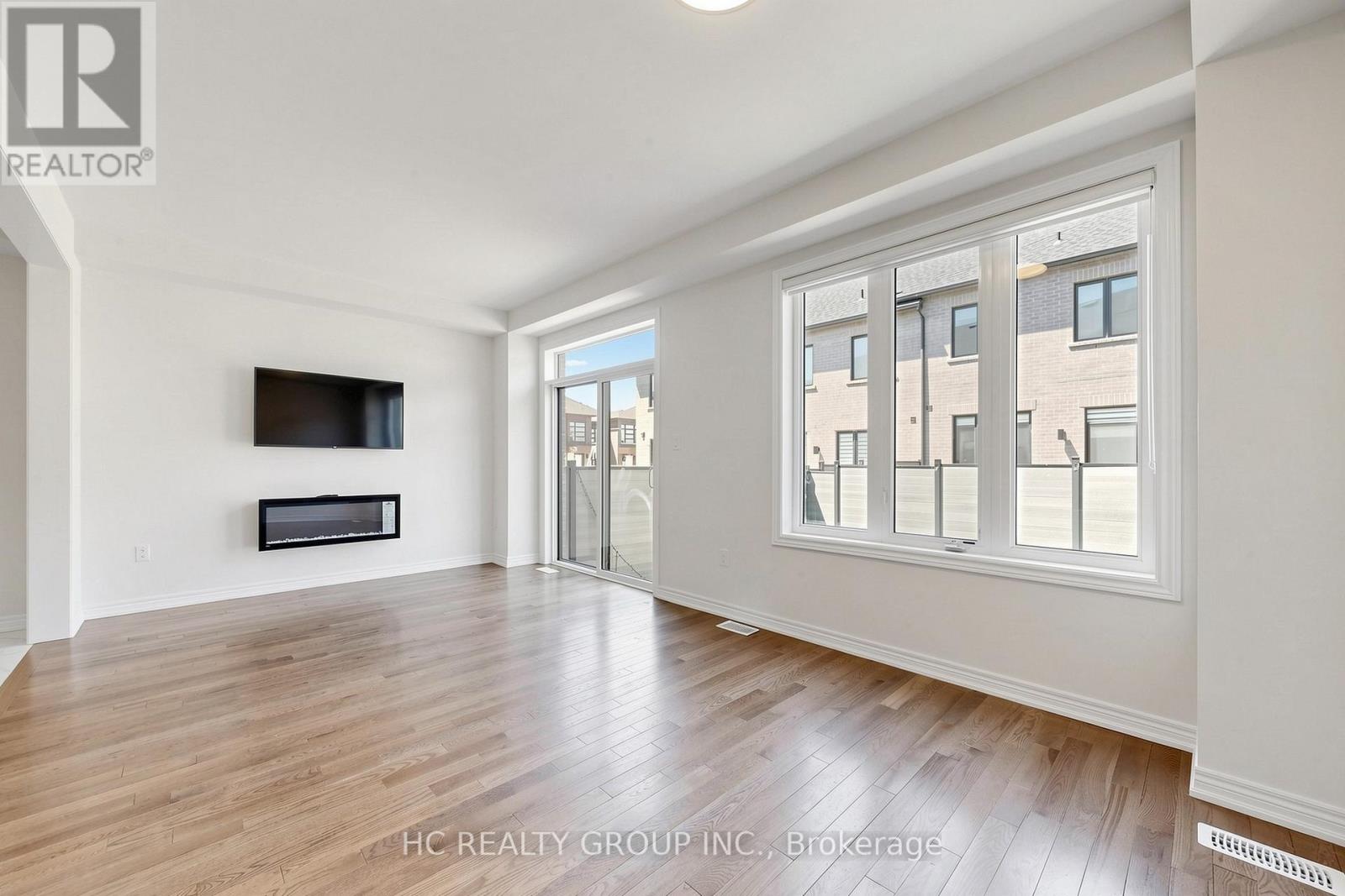 8 HEWISON AVENUE - 5