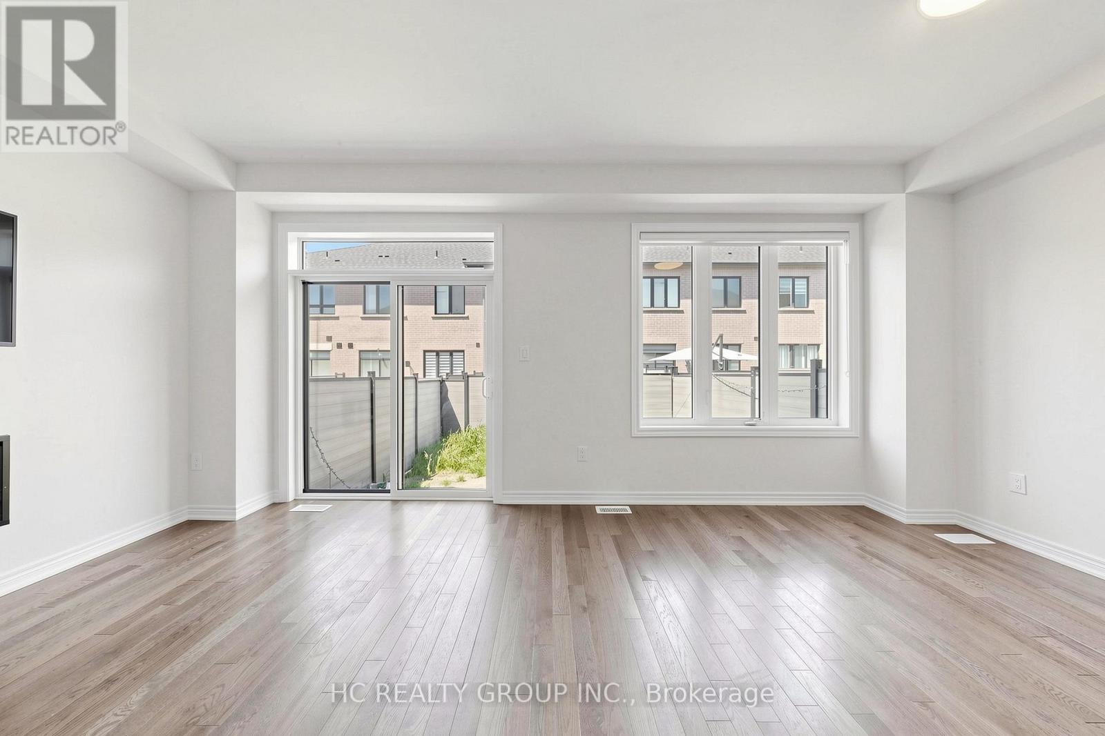 8 HEWISON AVENUE - 6