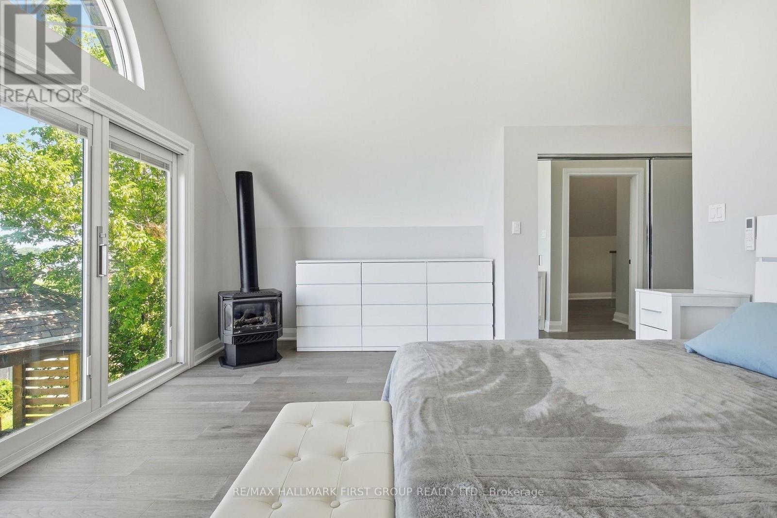 26 BURNIE ROAD - 22