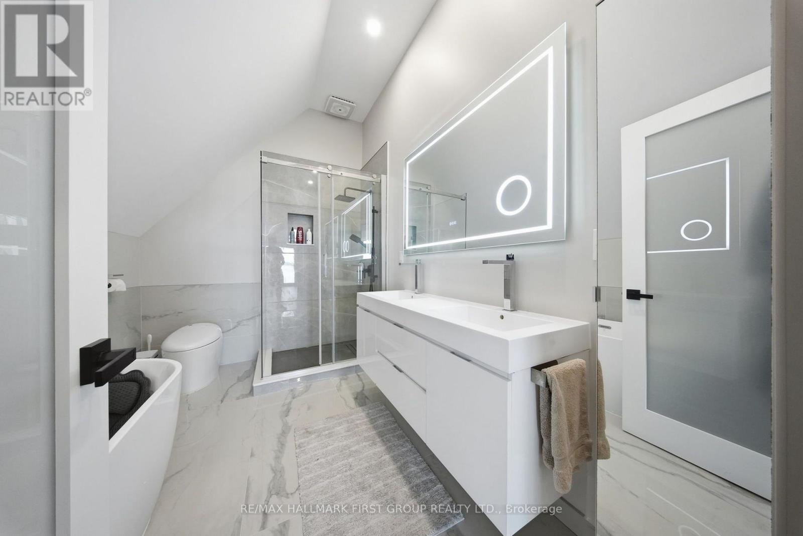 26 BURNIE ROAD - 33