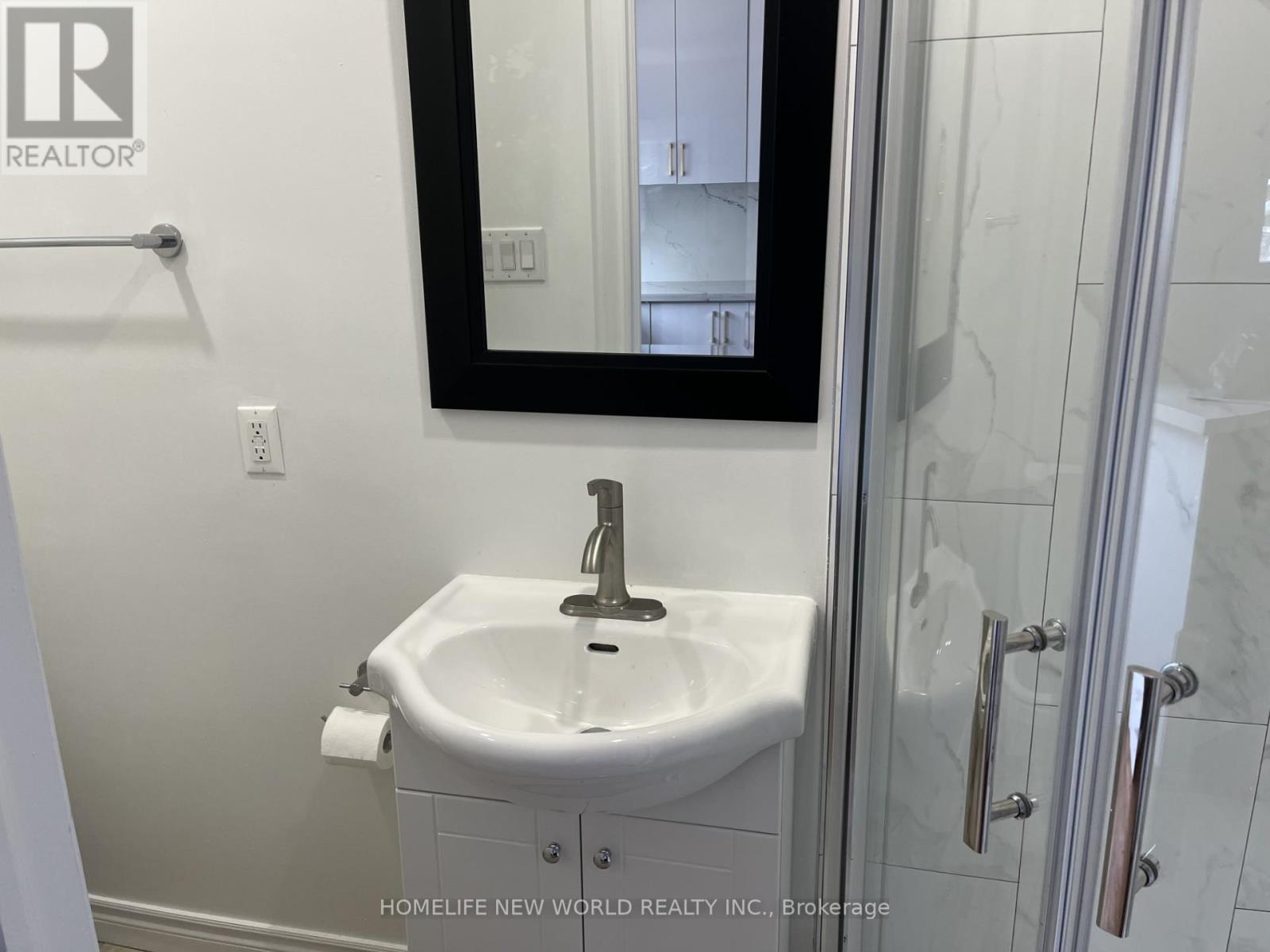 19 BRITANNIA AVENUE - 13