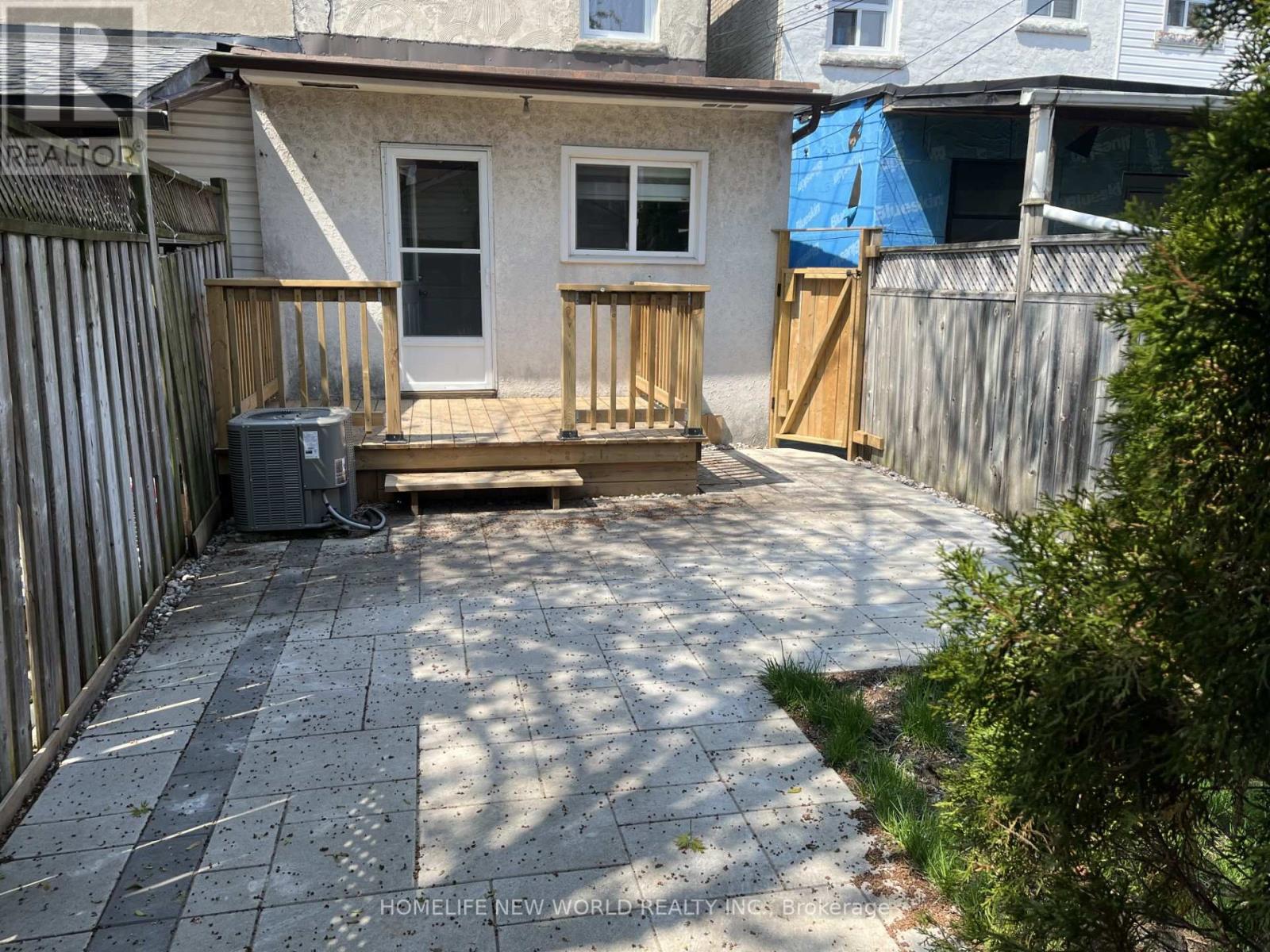 19 BRITANNIA AVENUE - 22