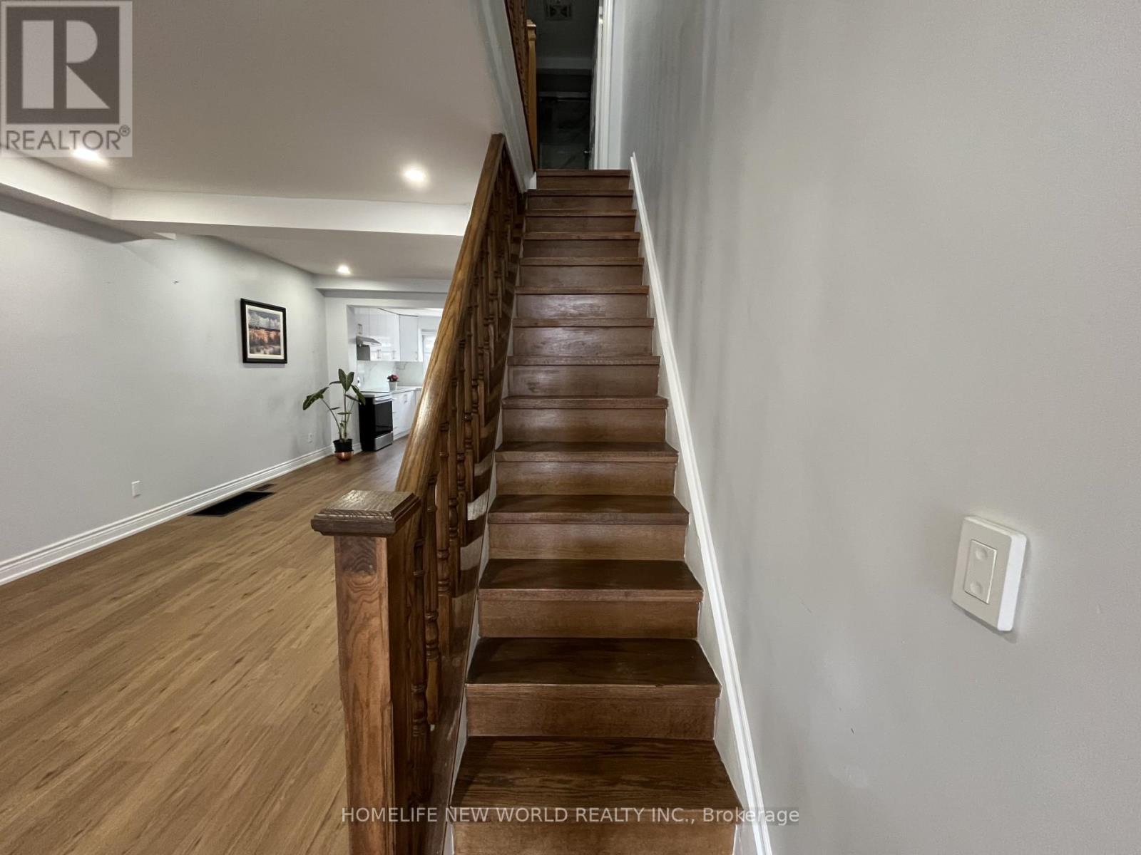 19 BRITANNIA AVENUE - 25
