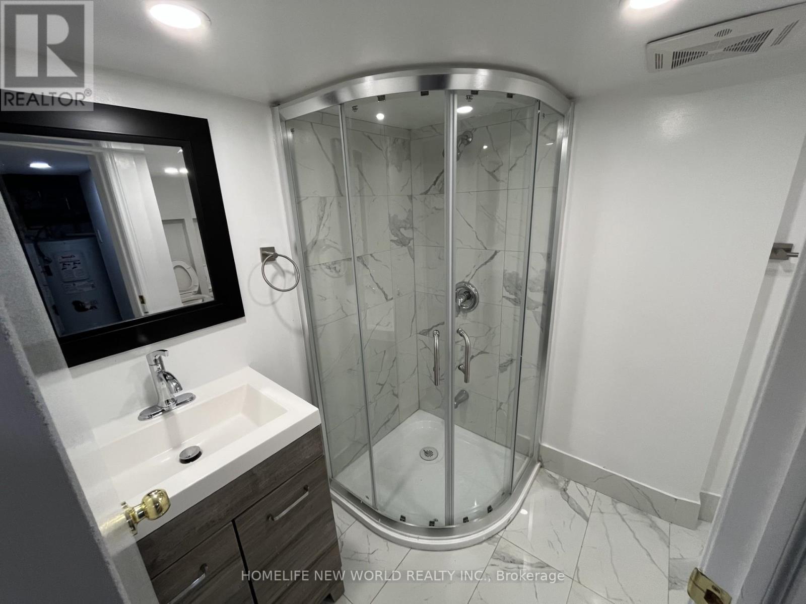 19 BRITANNIA AVENUE - 4