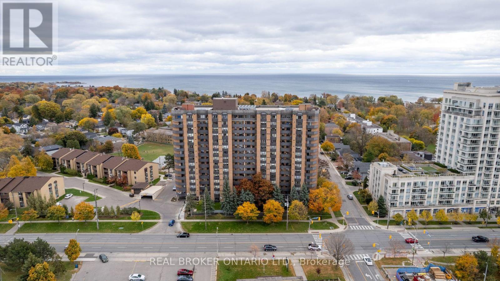#1601 3845 LAKE SHORE BOULEVARD W - 28