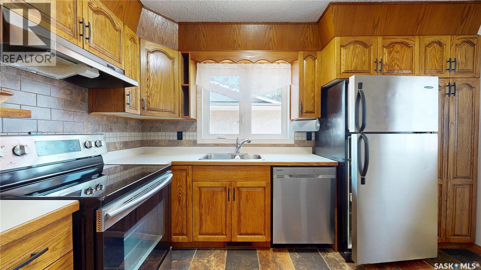 118 Salemka CRESCENT - Image 11