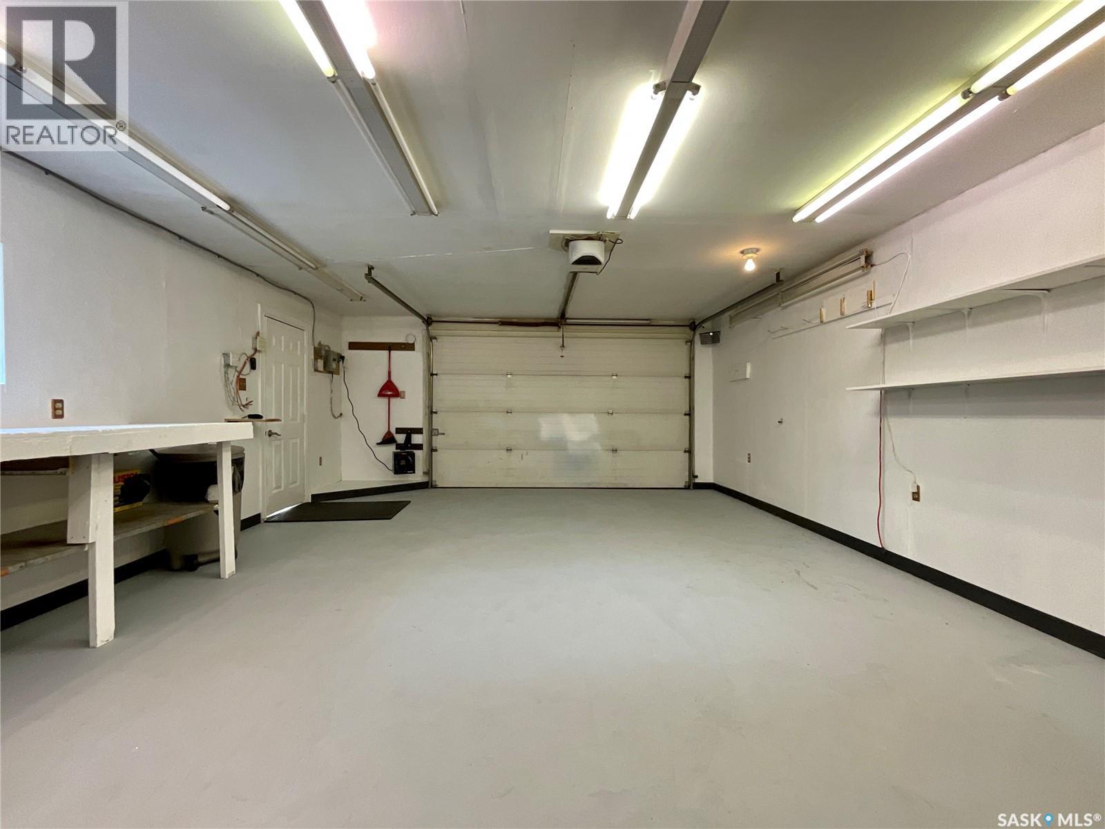 118 Salemka CRESCENT - Image 42