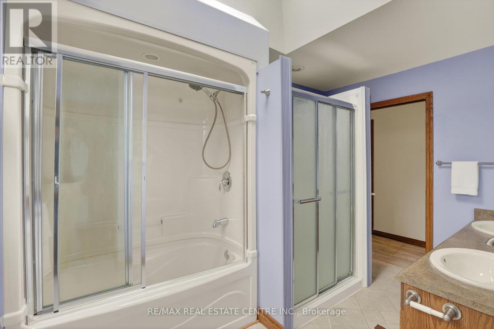19290 HURONTARIO STREET - Image 13