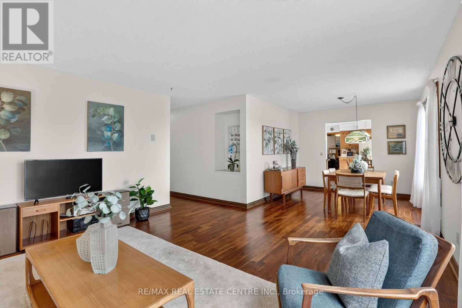 19290 HURONTARIO STREET - Image 15