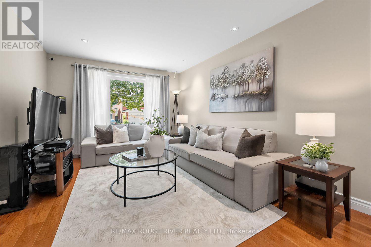 36 NIMROD CRESCENT - 8
