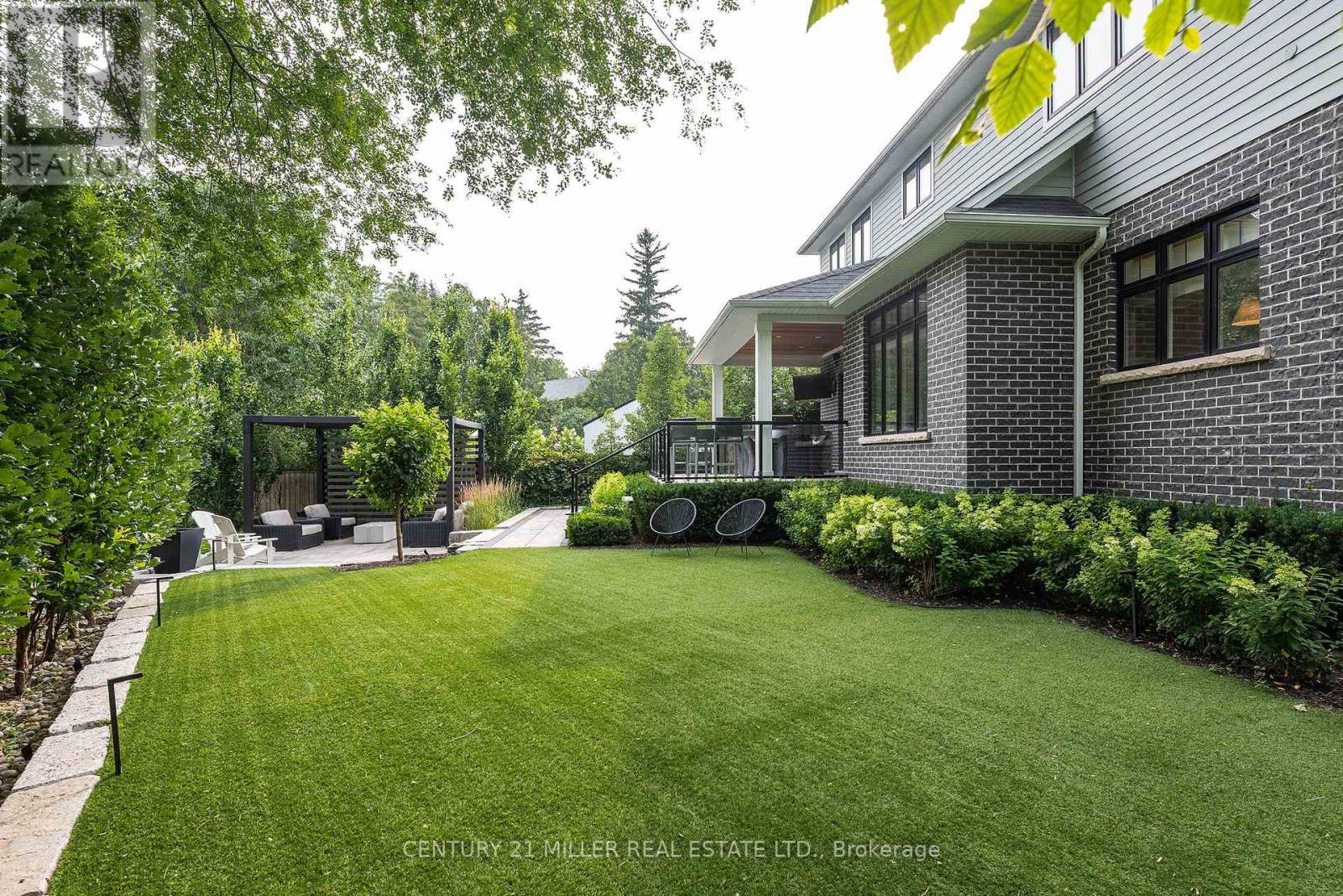 2458 MEADOWOOD CRESCENT - 48