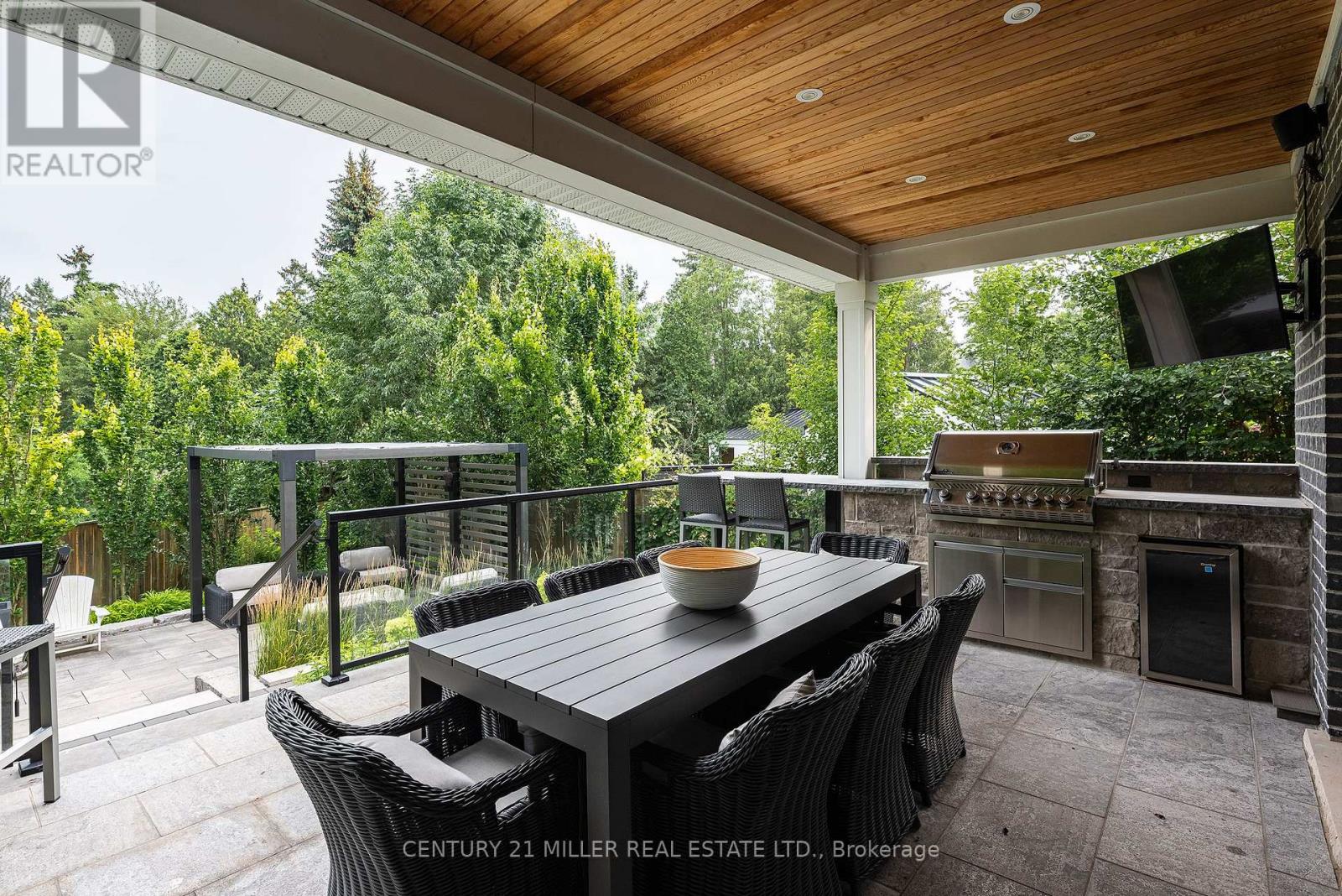 2458 MEADOWOOD CRESCENT - 50