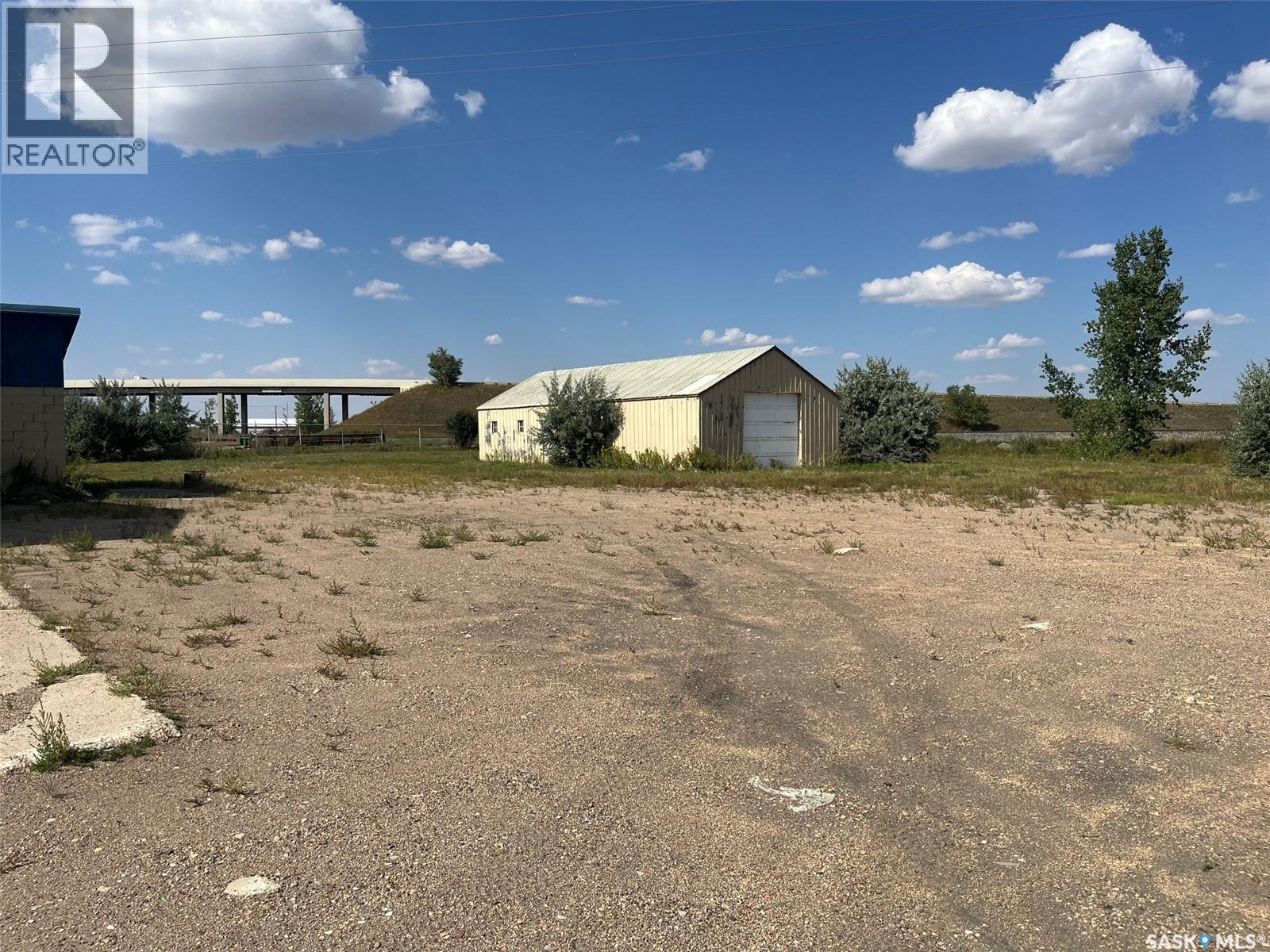 81 Highway, Estevan, Saskatchewan, S4A2L7, Estevan, Saskatchewan — photo 4 of 5