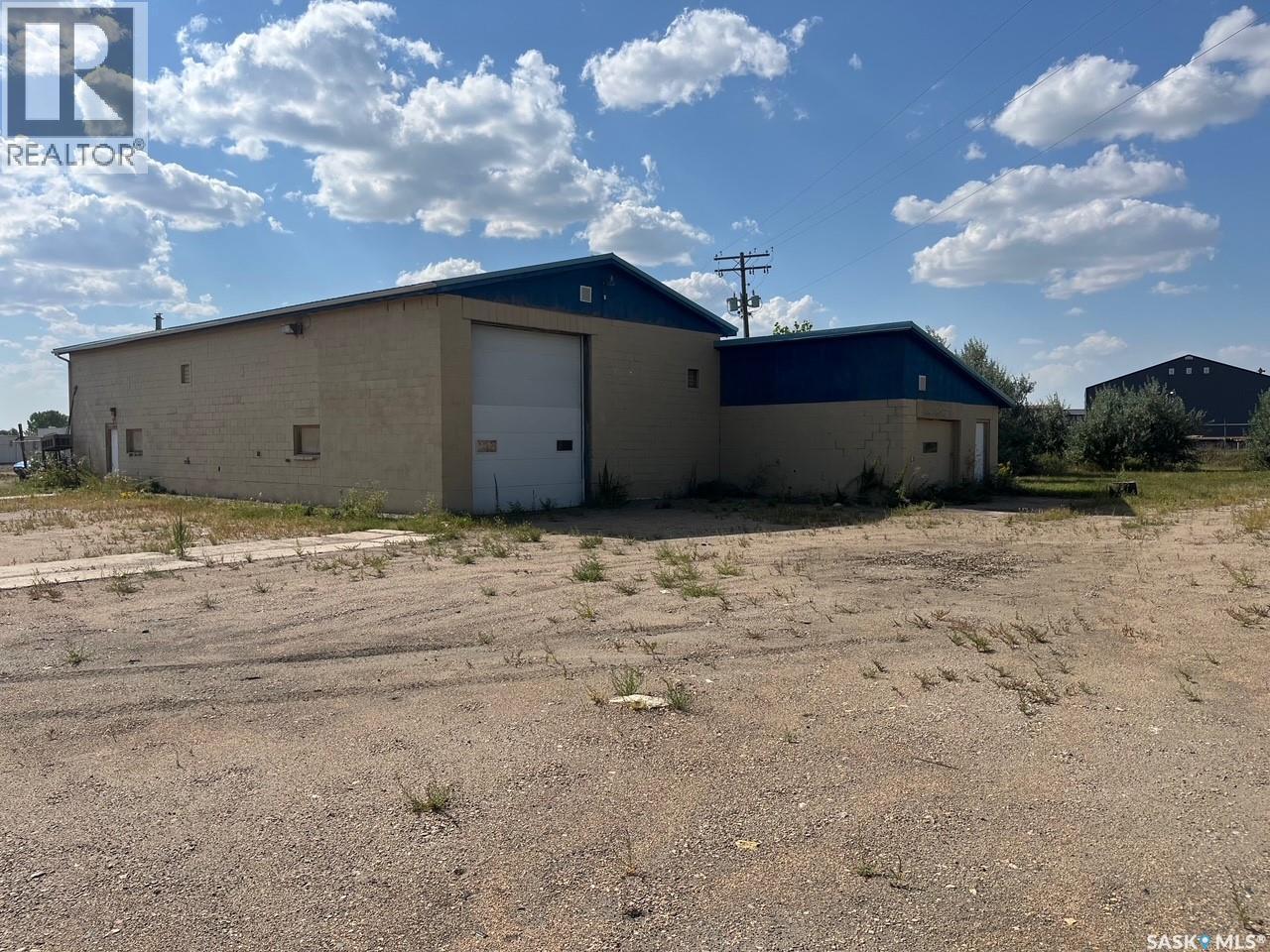 81 Highway, Estevan, Saskatchewan, S4A2L7, Estevan, Saskatchewan — photo 5 of 5