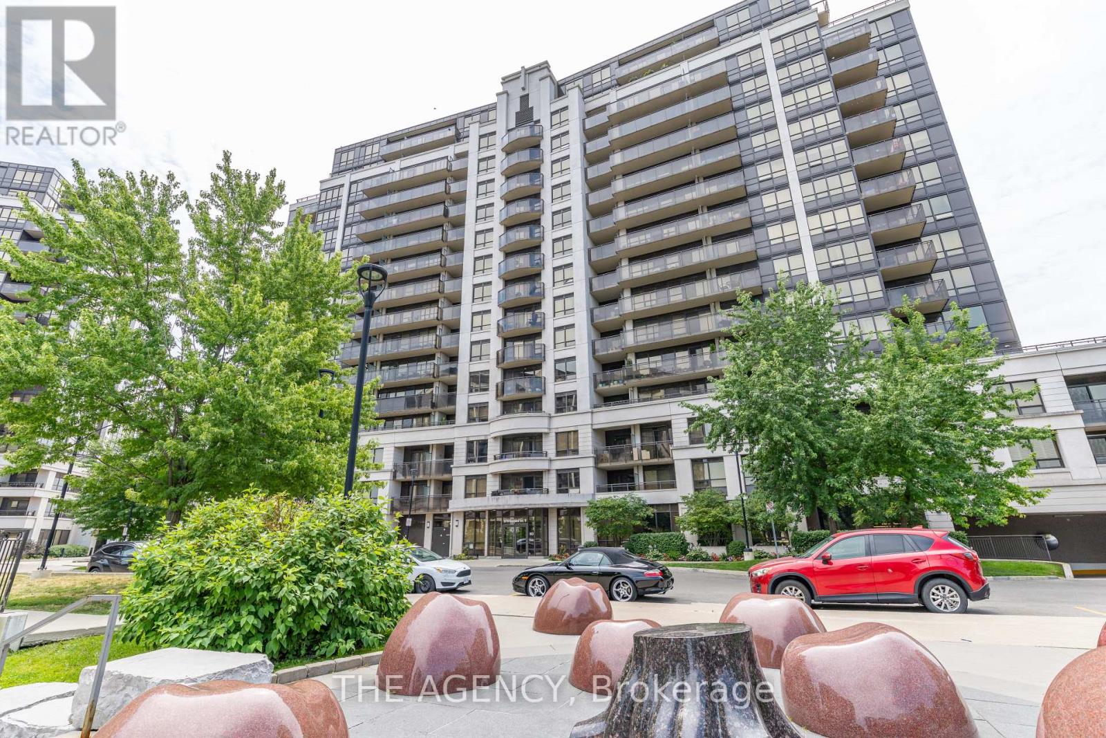 #1004 1070 SHEPPARD AVENUE - 1