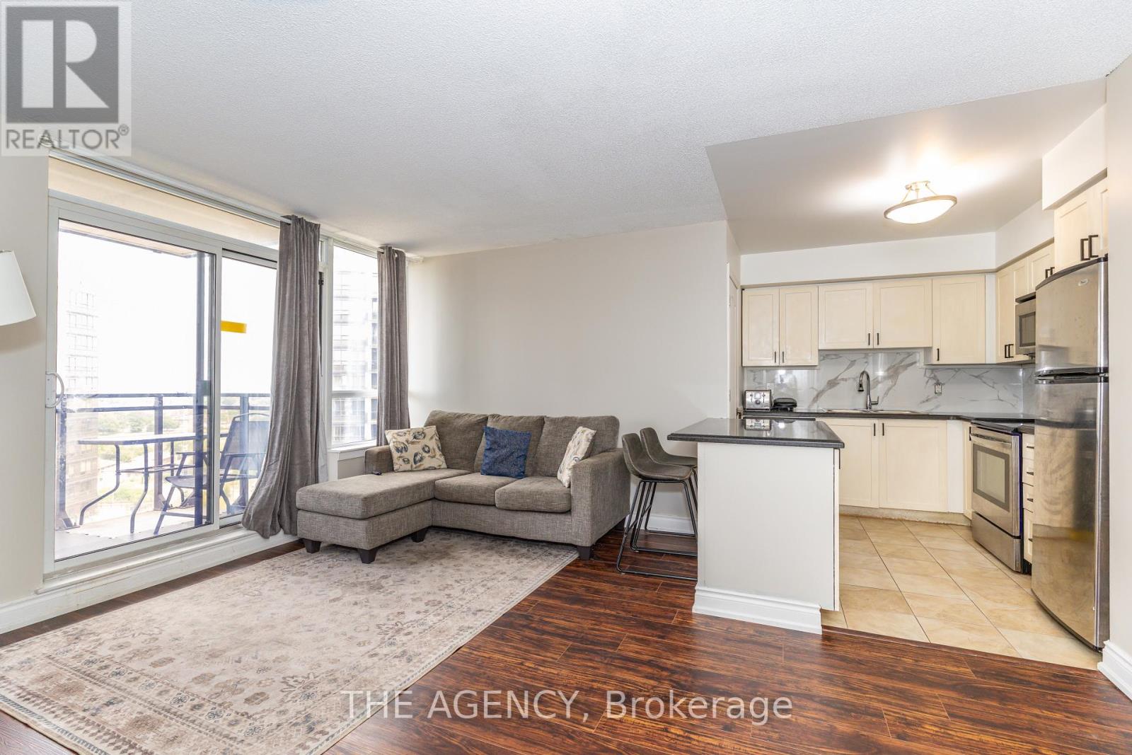 #1004 1070 SHEPPARD AVENUE - 11