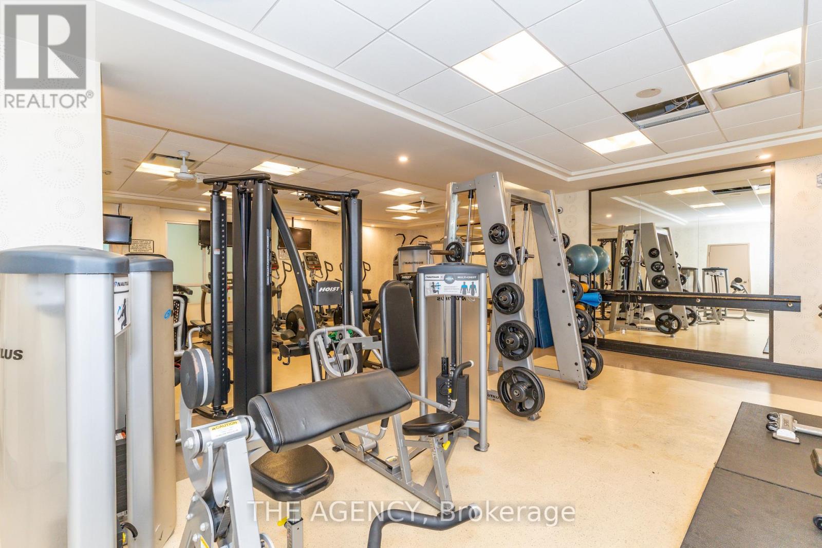 #1004 1070 SHEPPARD AVENUE - 4