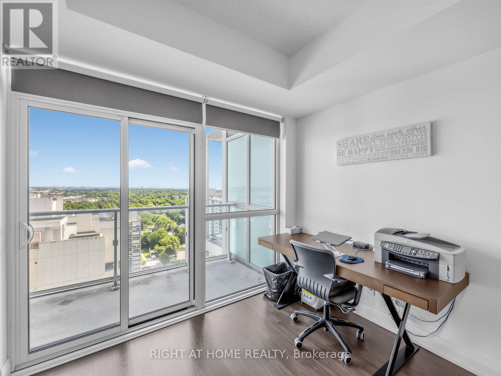 LPH04 (1804) - 55 SPEERS ROAD - 16