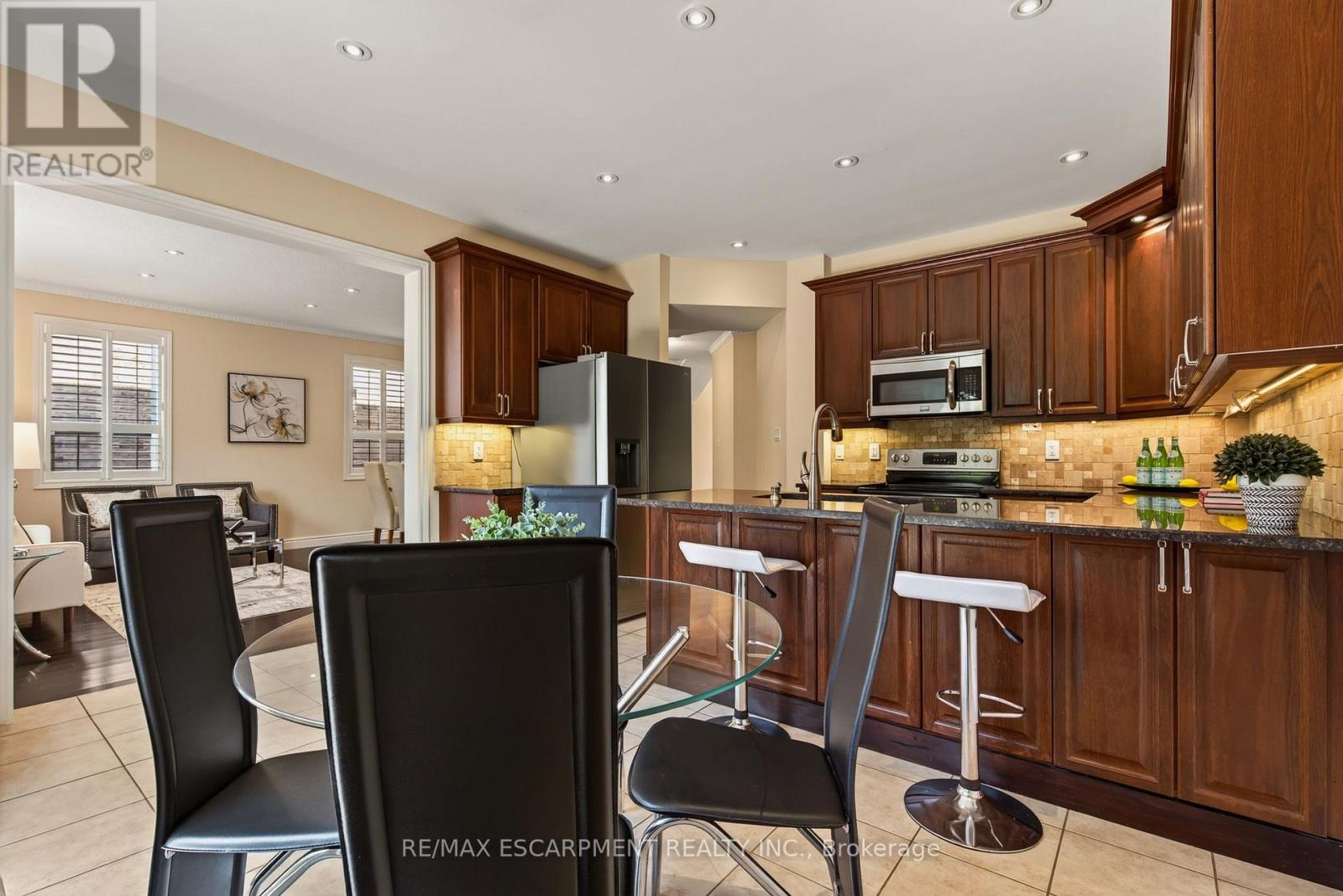 1079 TUPPER DRIVE - Image 12