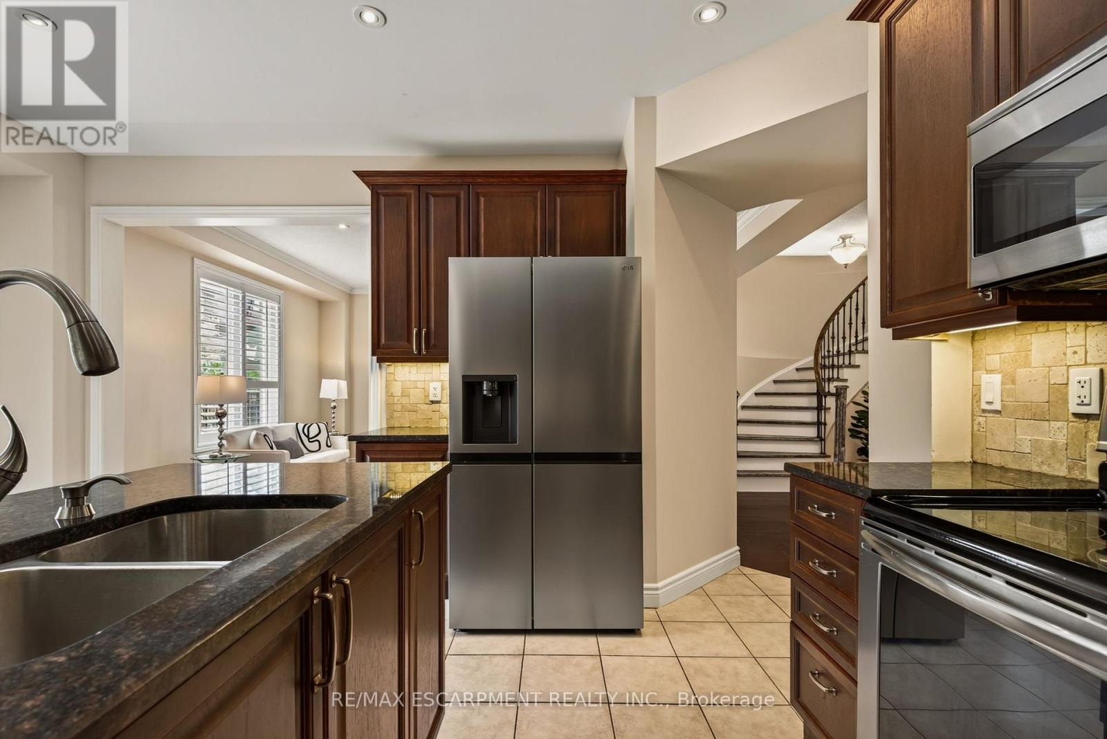 1079 TUPPER DRIVE - Image 14