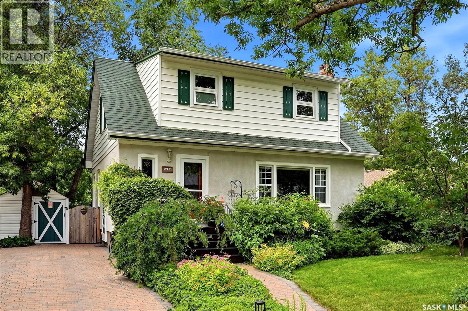 3470 Angus STREET - 1