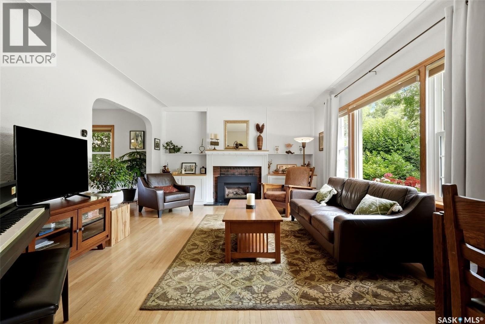 3470 Angus STREET - 5