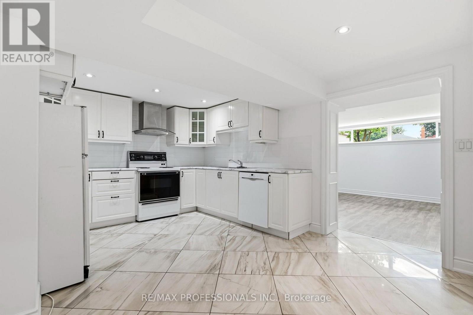 77 CRONIN DRIVE - Image 25