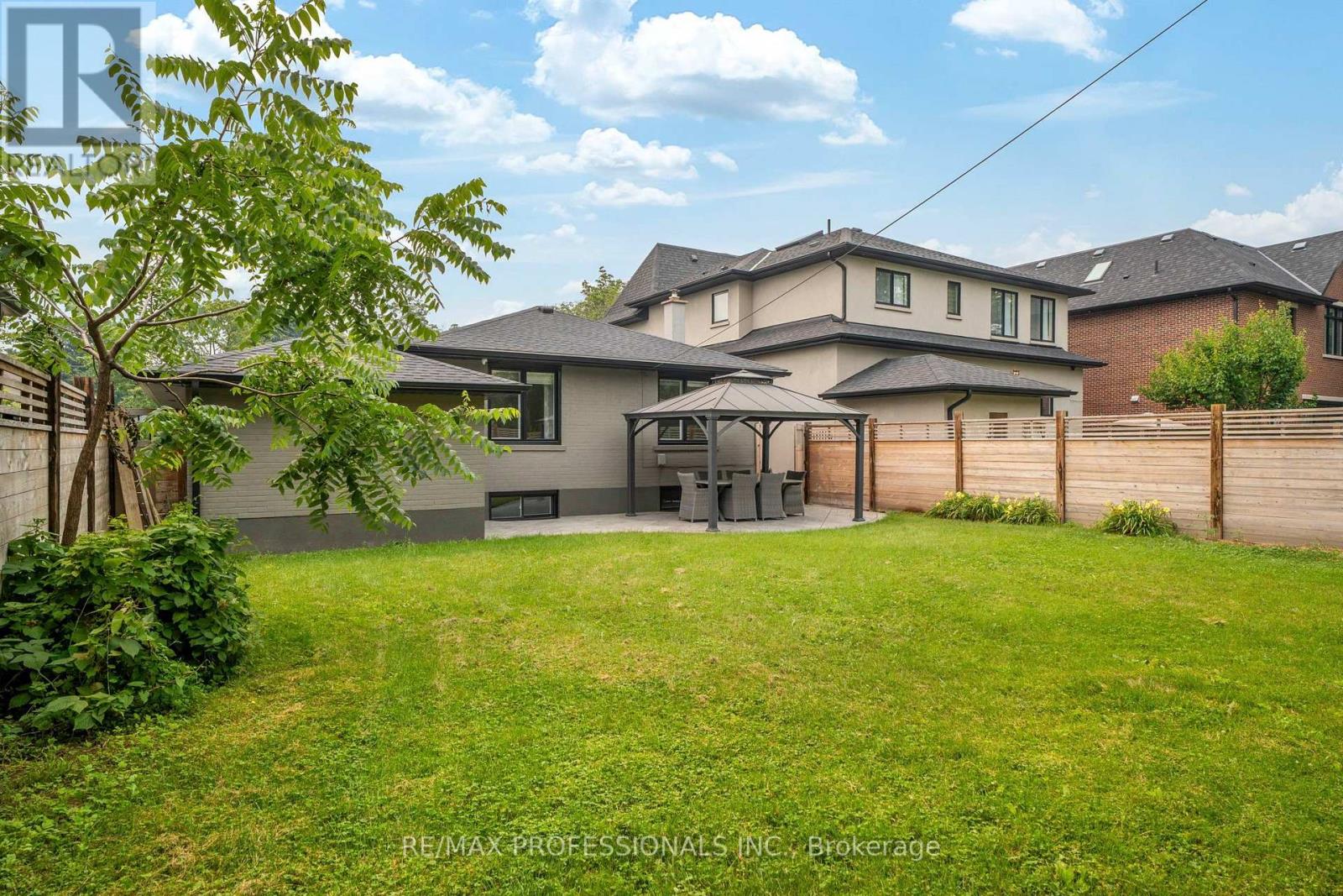 77 CRONIN DRIVE - 37