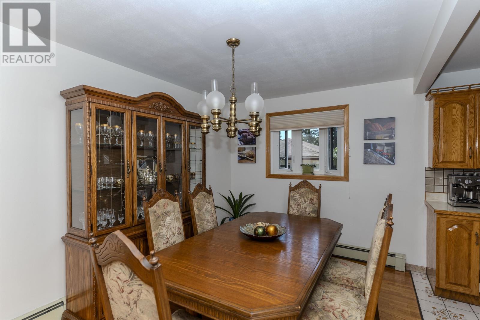402 Victoria Ave W - 12