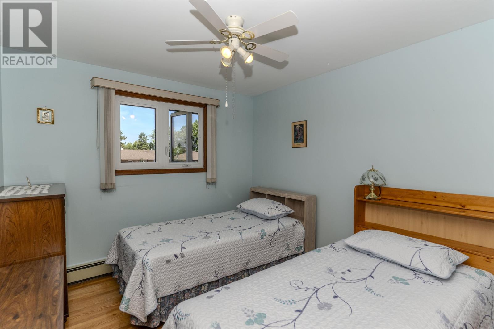 402 Victoria Ave W - 19