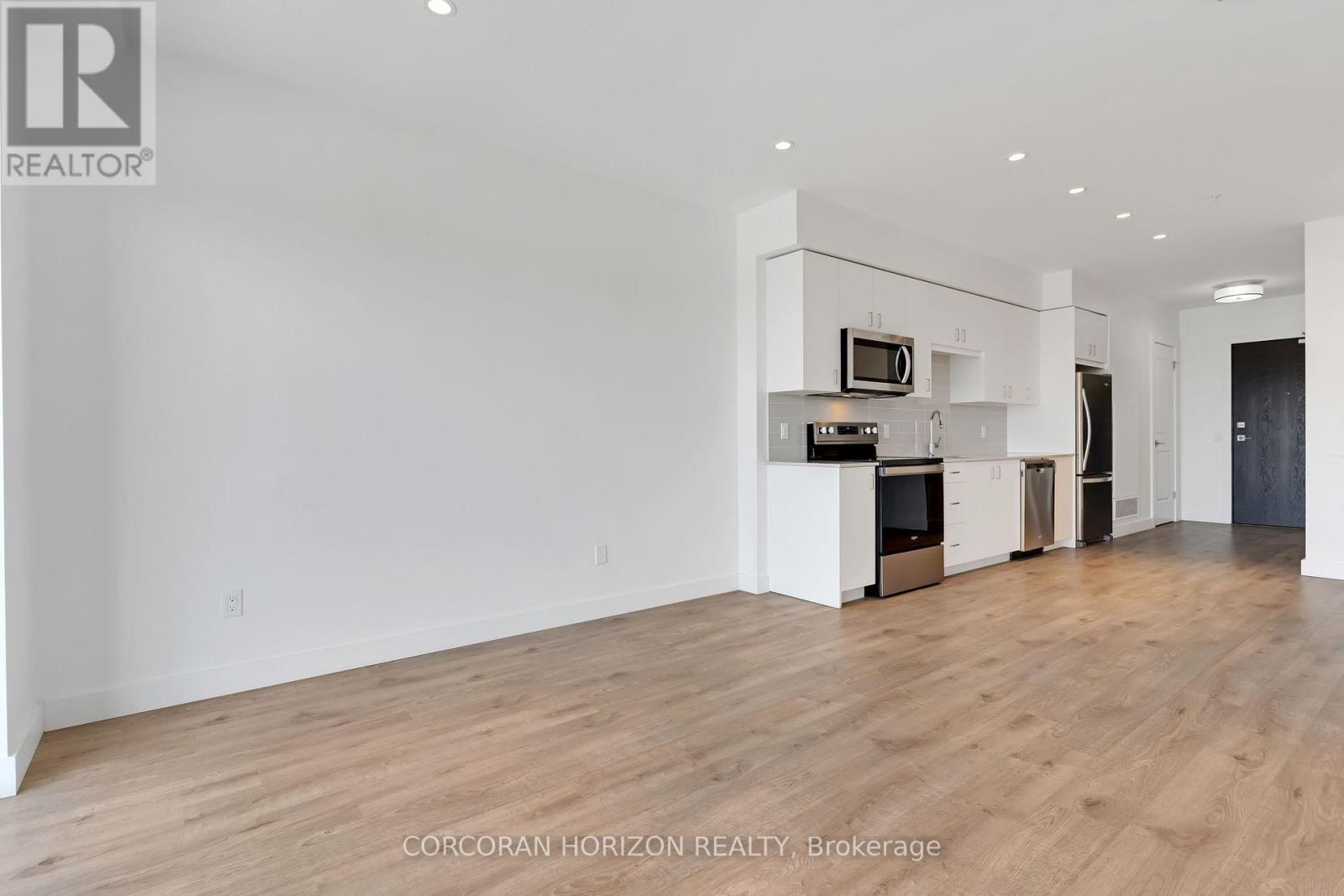 #903 50 GRAND AVENUE S - 10