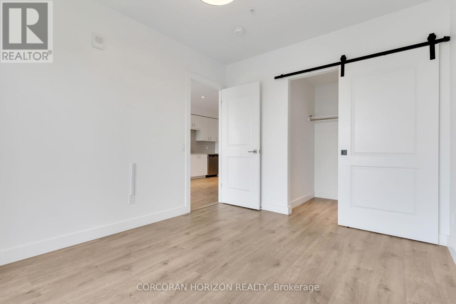 #903 50 GRAND AVENUE S - 14