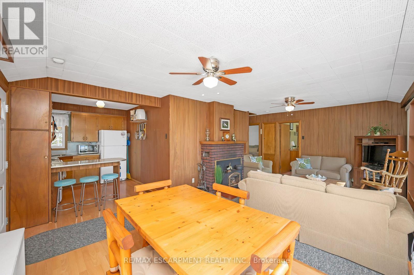 1012 ARMSTRONG ROAD - 21