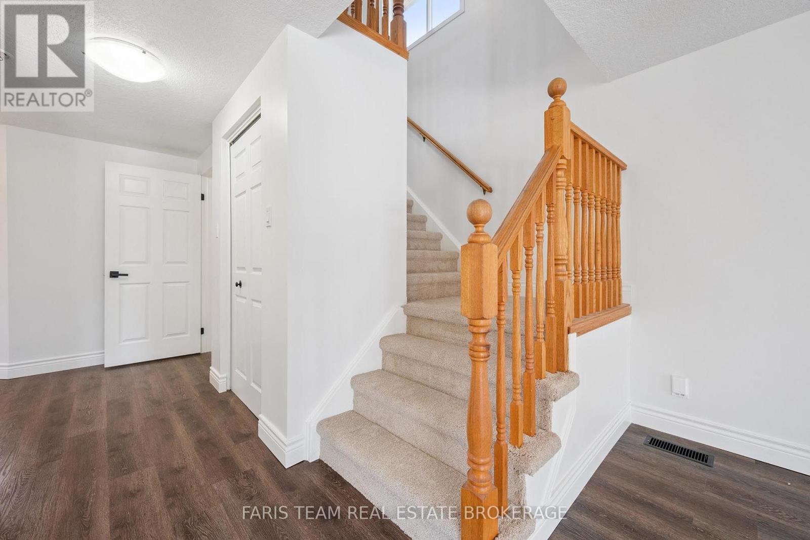 71 PEACH BLOSSOM CRESCENT - 18