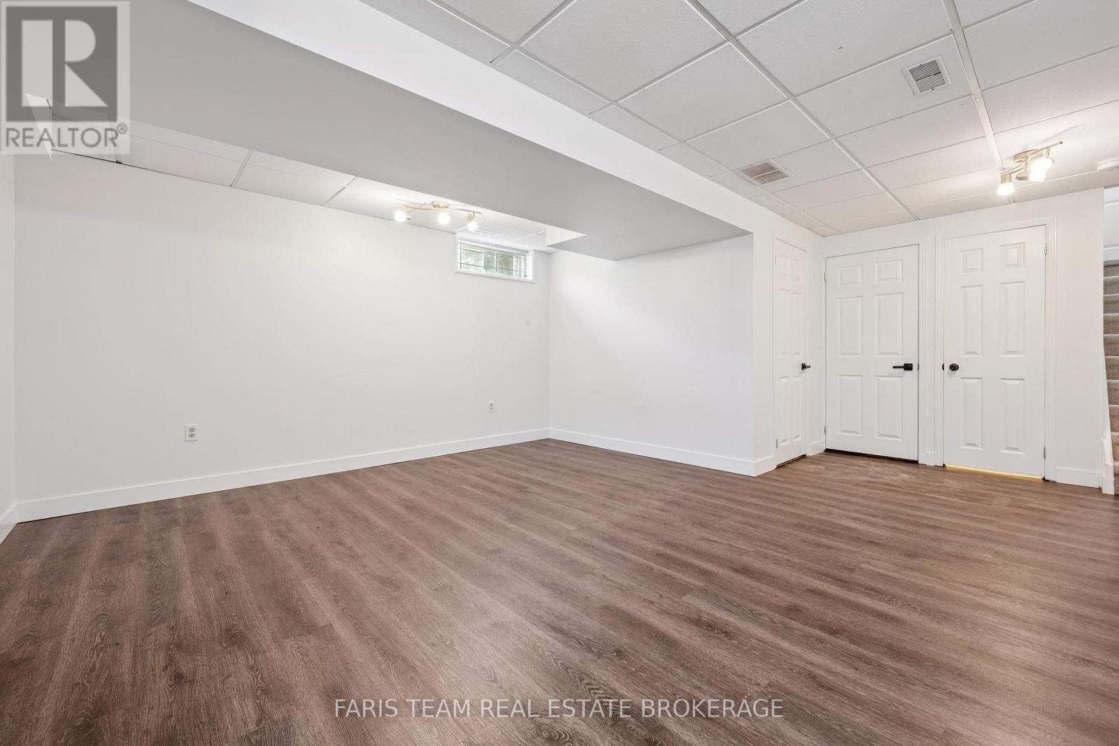 71 PEACH BLOSSOM CRESCENT - 34