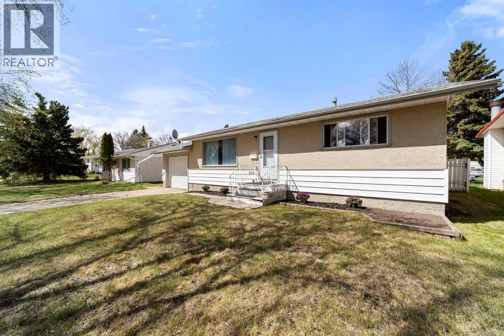 4206 60 Street Close - 21