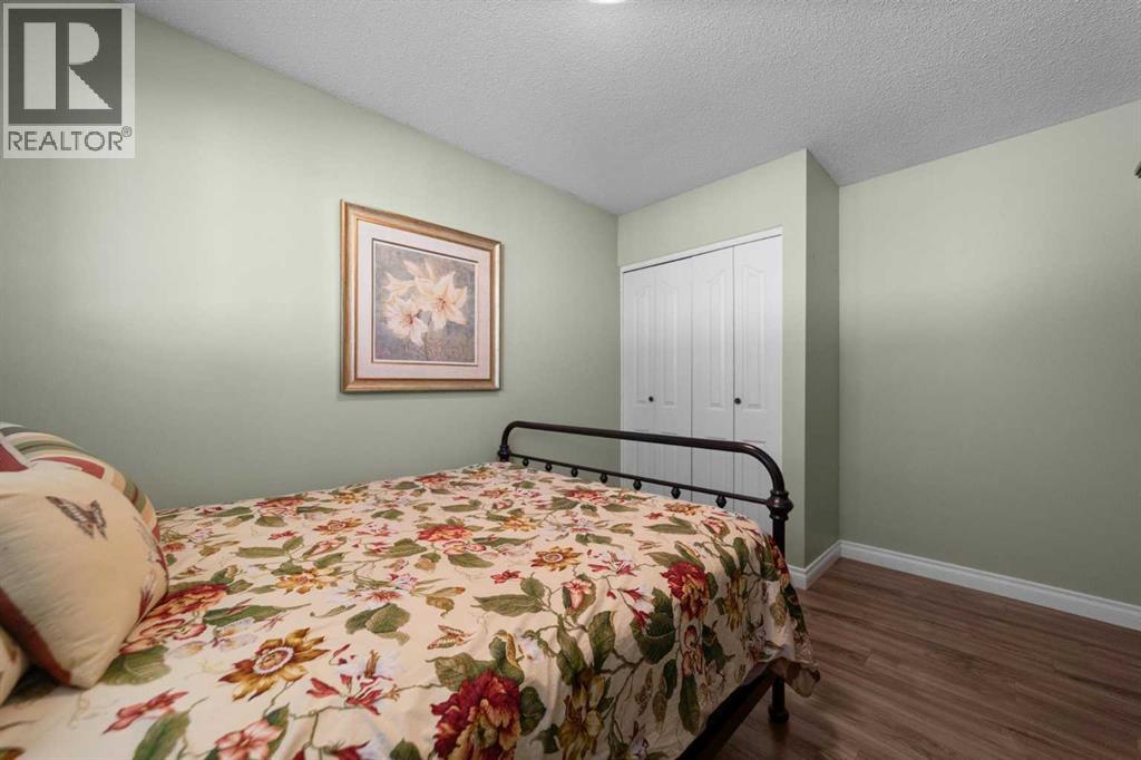 4206 60 Street Close - 12