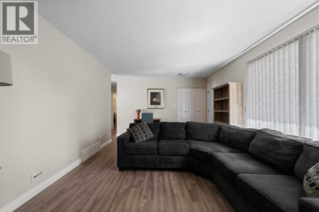 4206 60 Street Close - 4