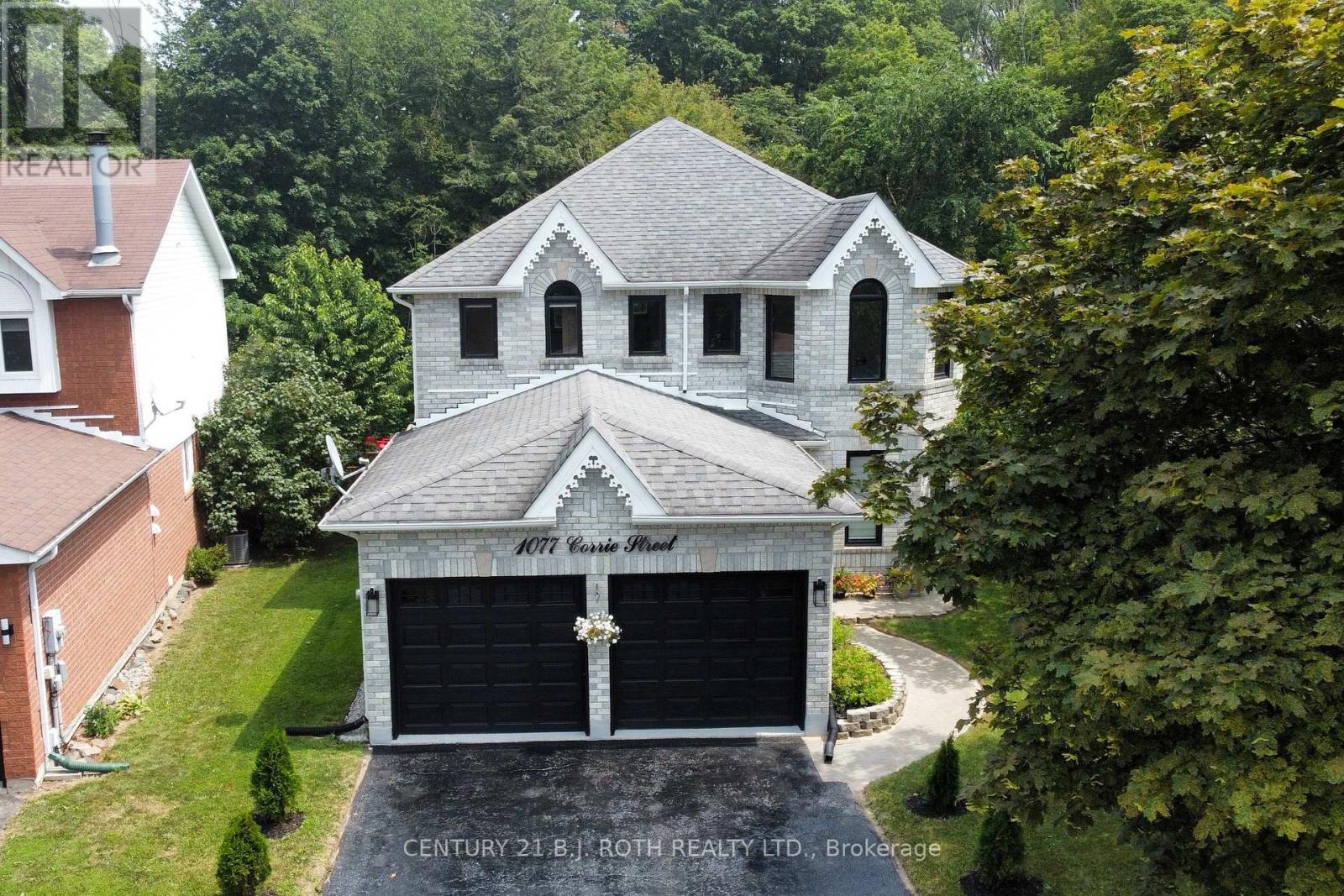 1077 CORRIE STREET - 49