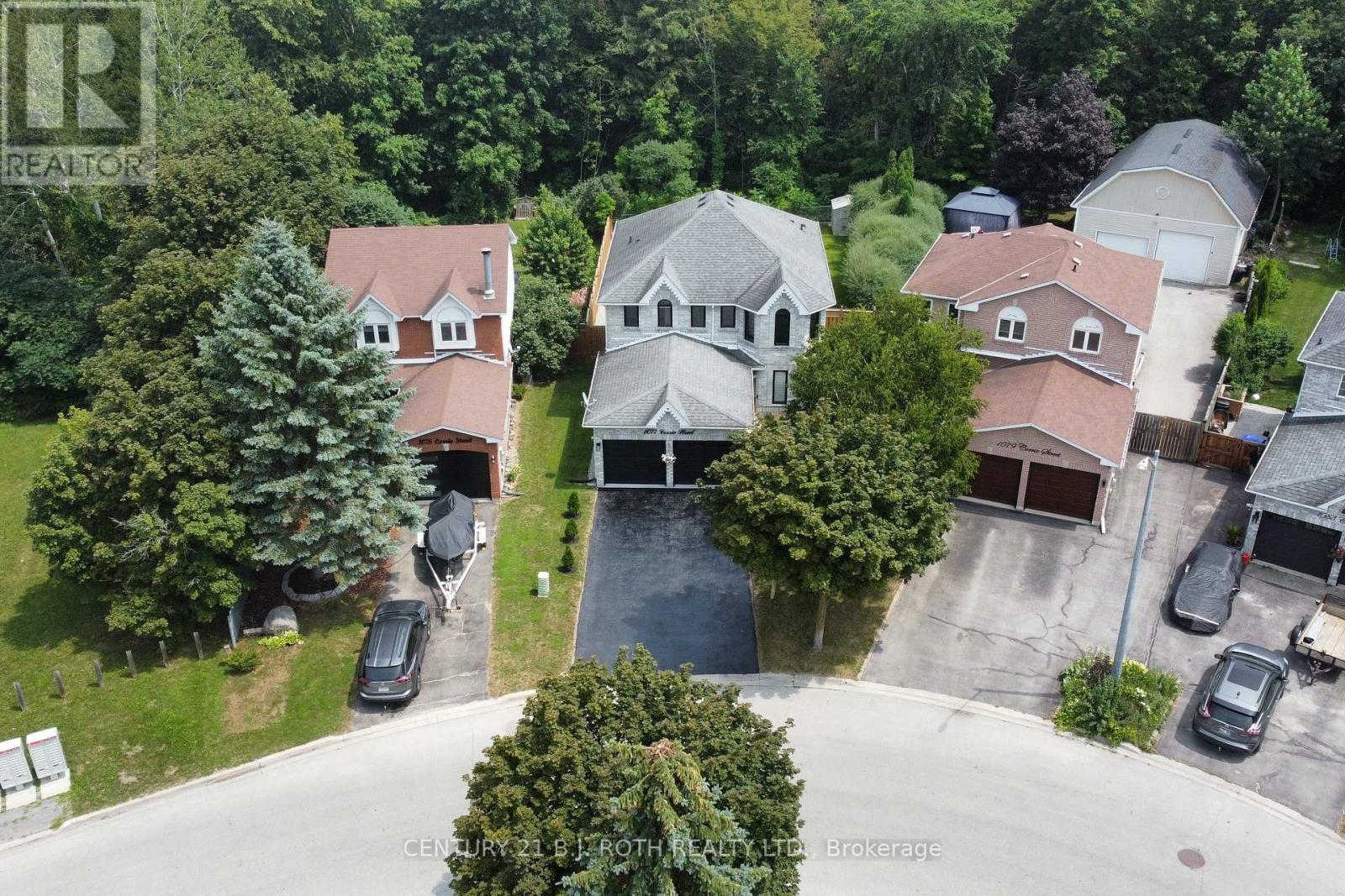 1077 CORRIE STREET - 47