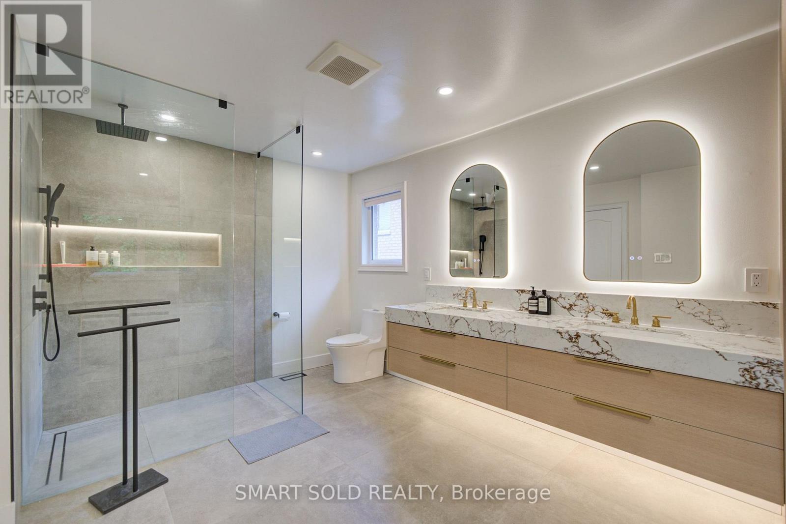 93 WATTS MEADOW - Image 31