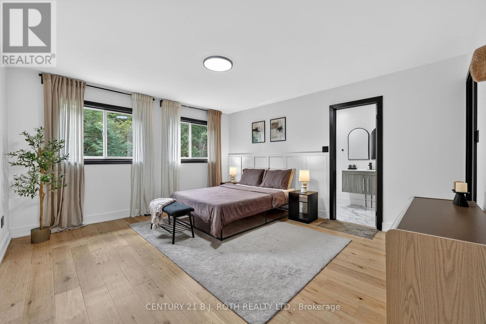 1077 CORRIE STREET - 22