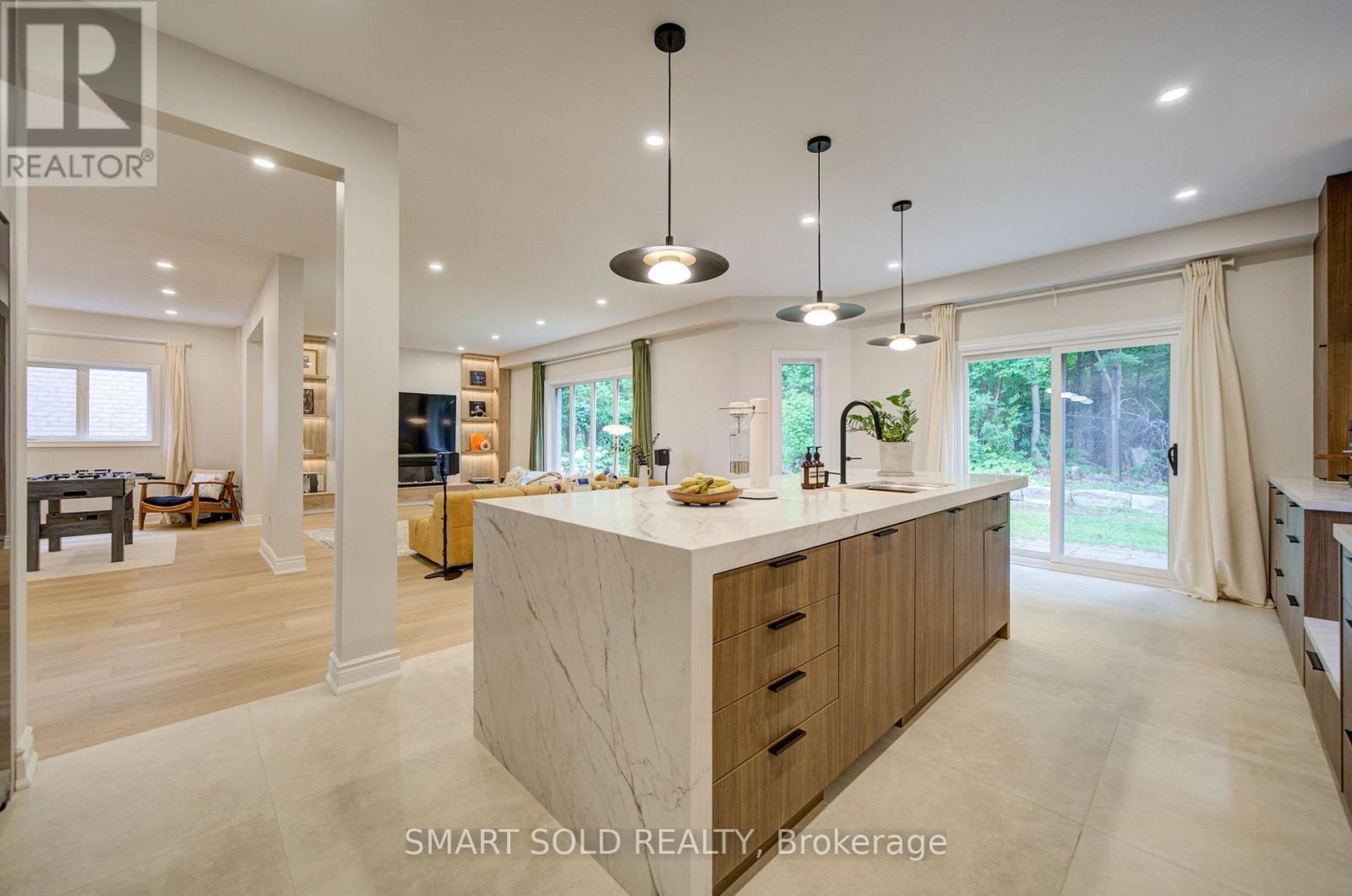 93 WATTS MEADOW - 22