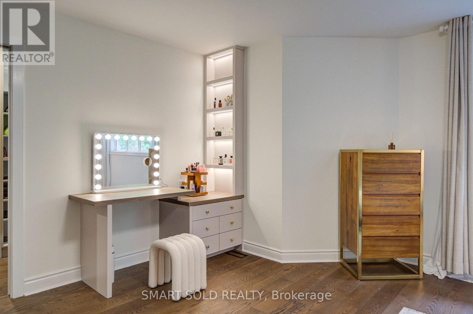 93 WATTS MEADOW - Image 30